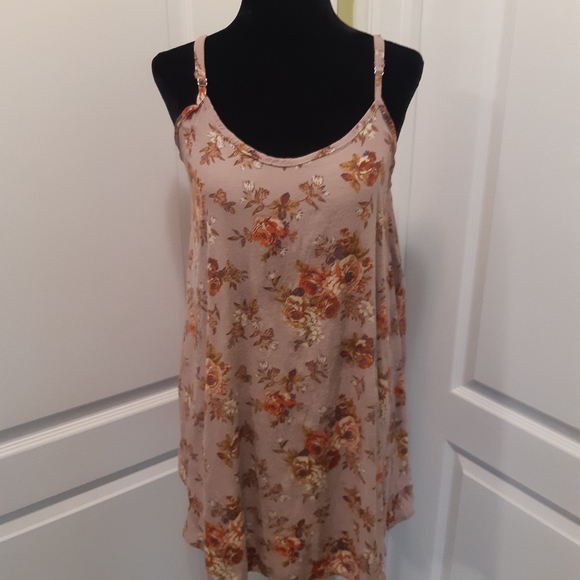 Lavender Tank - Picture 2 of 2